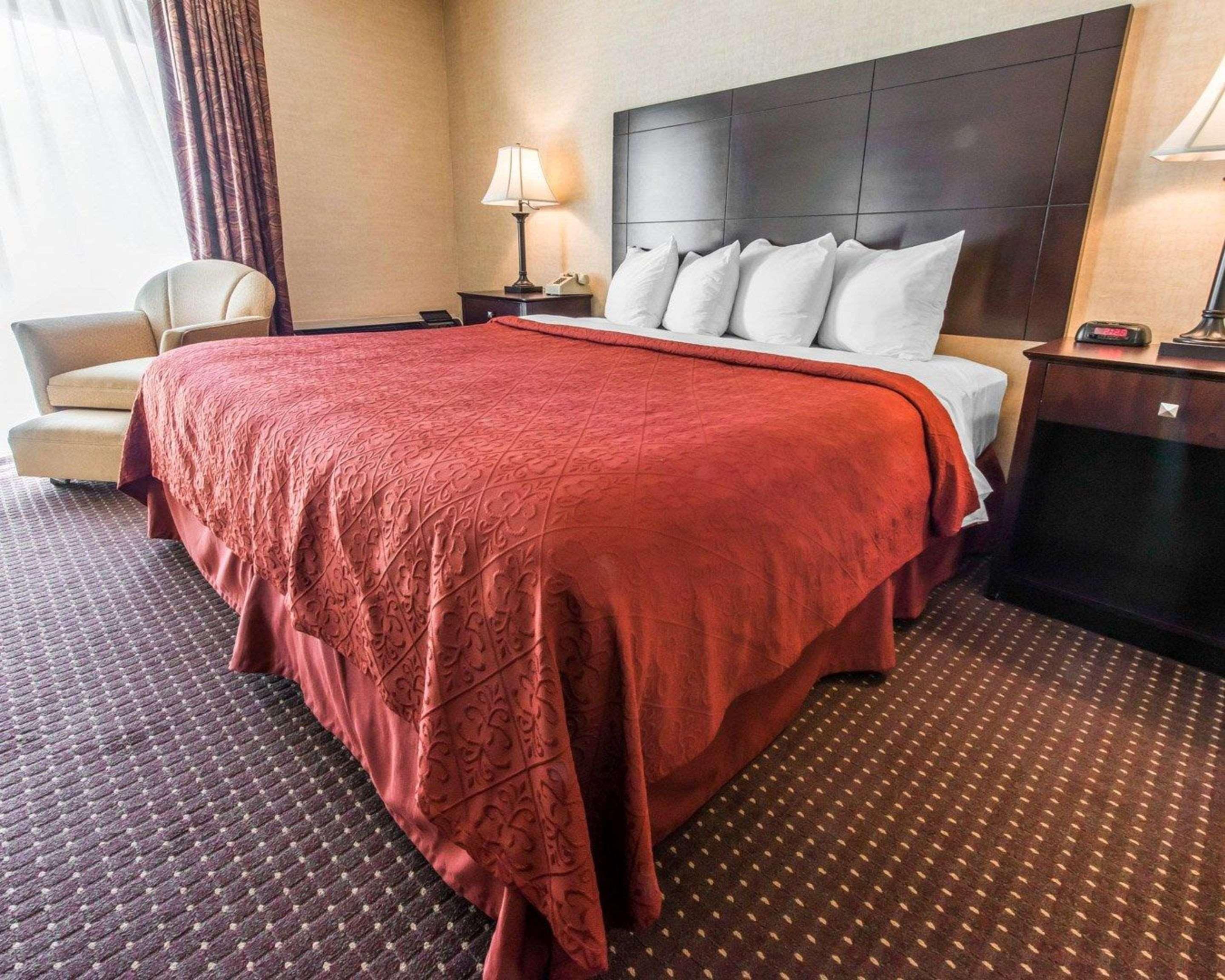 Hotel Quality & Conference Center Across From Casino Kearsarge
