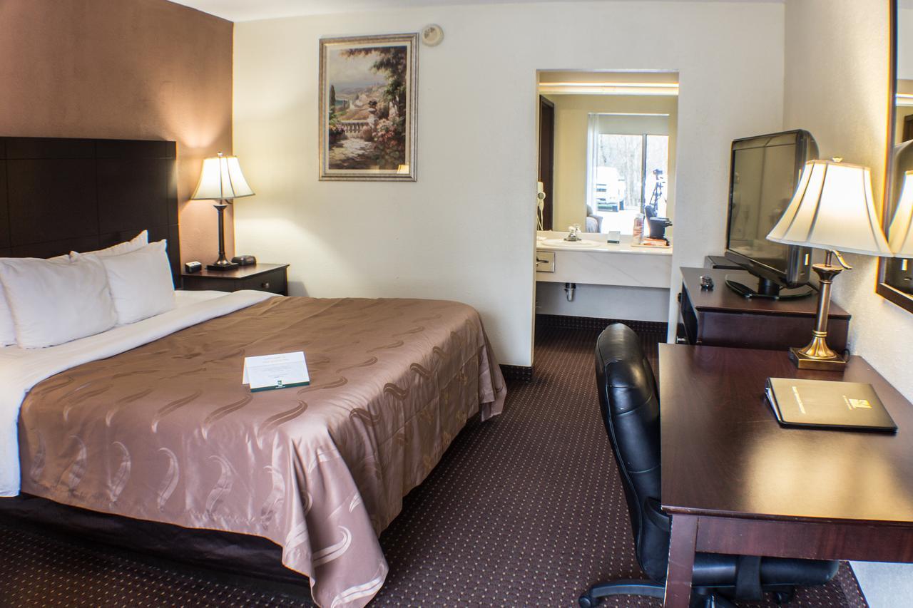 Quality & Conference Center Across From Casino 3*