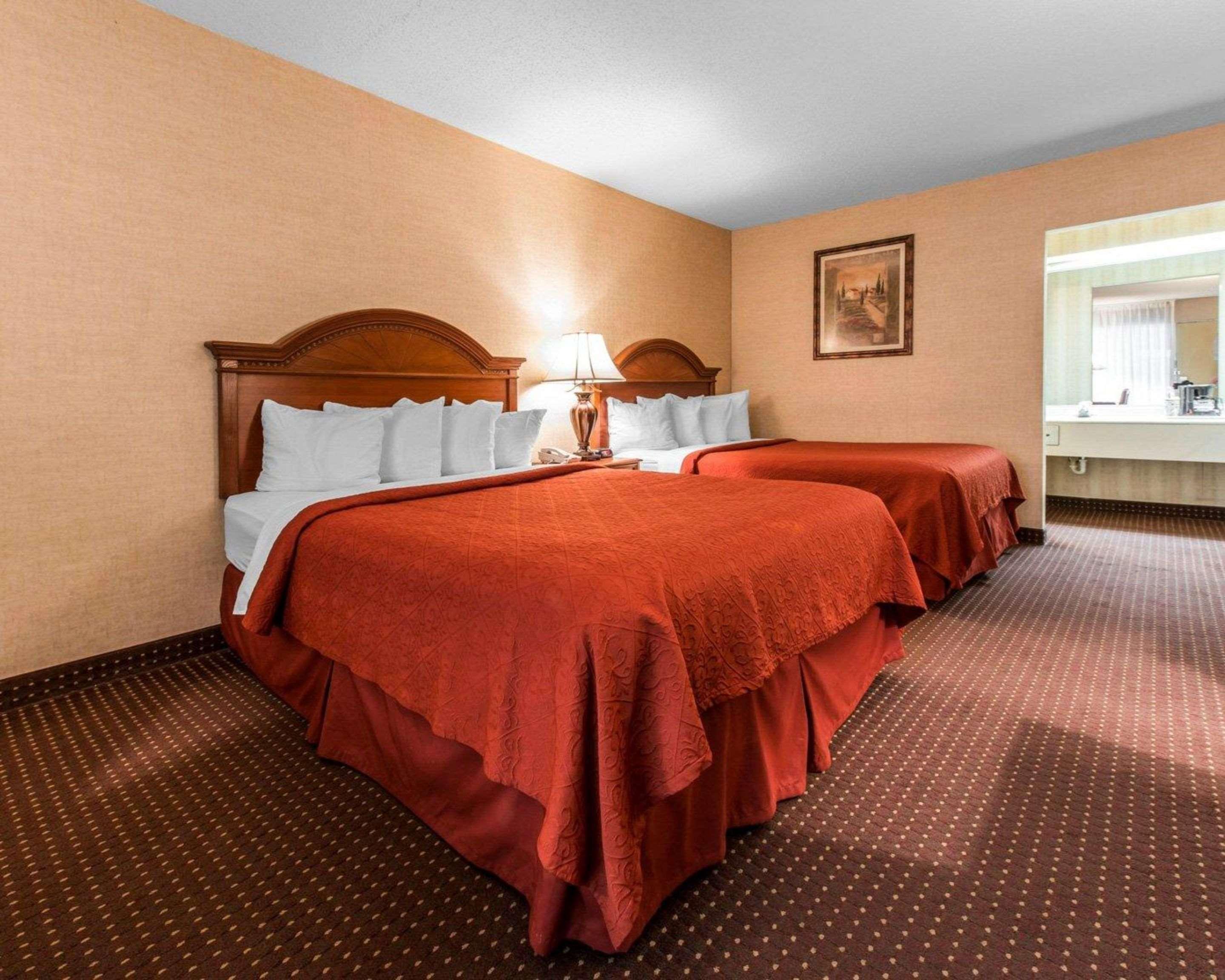 Quality & Conference Center Across From Casino 3*