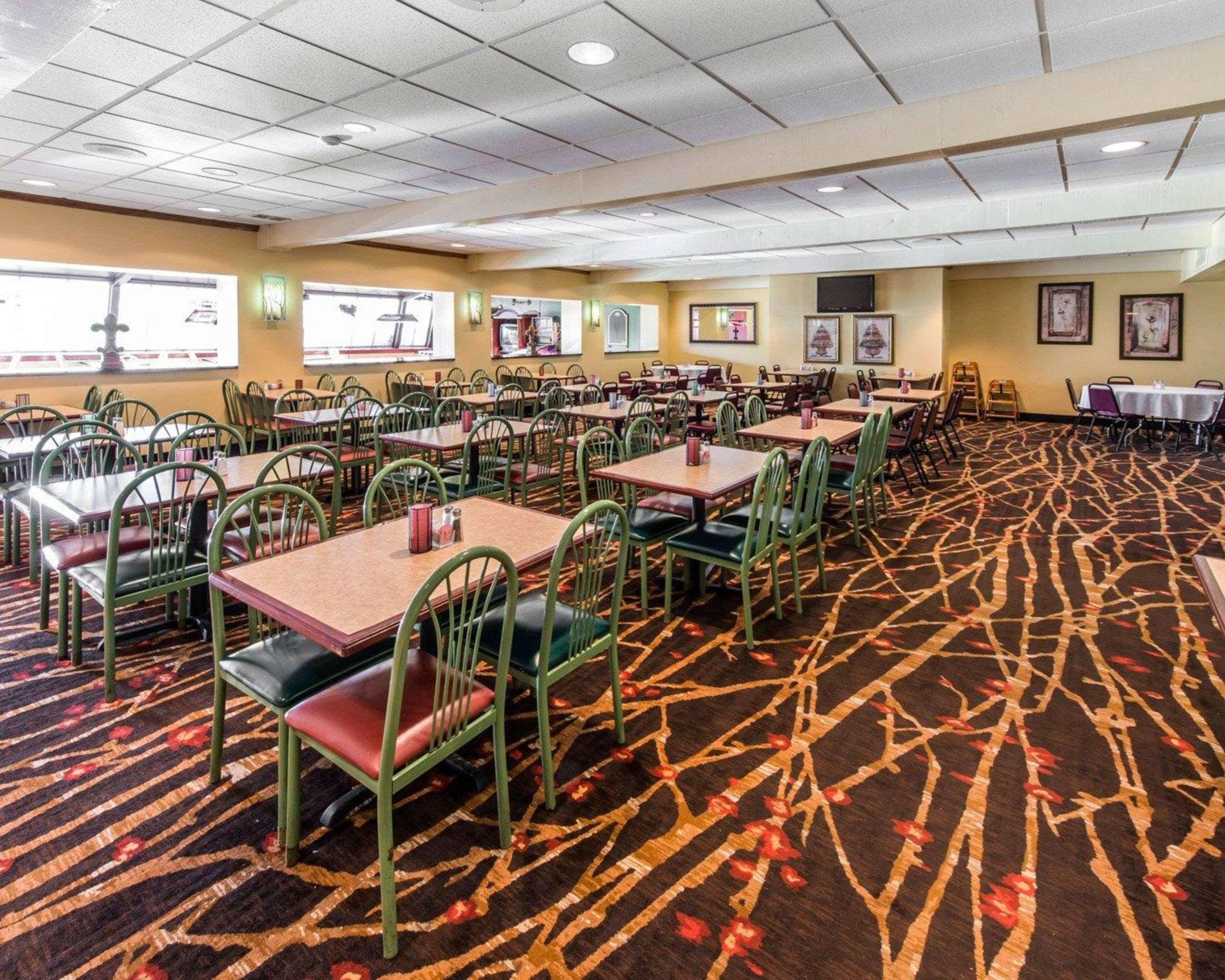 Hotel Quality & Conference Center Across From Casino