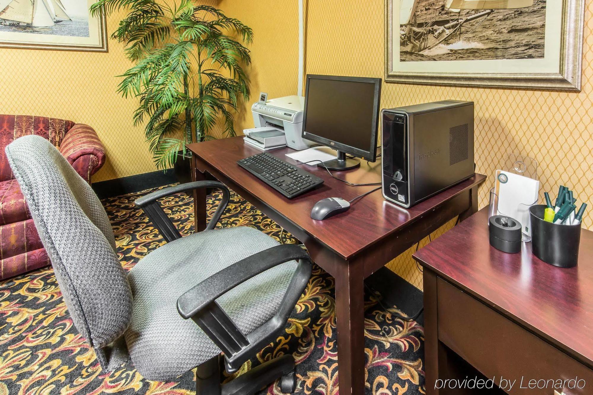 Quality & Conference Center Across From Casino Hotel 3*